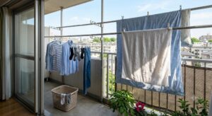 物干し竿ストッパーは100均で買える？｜強力タイプの選び方と使い方
